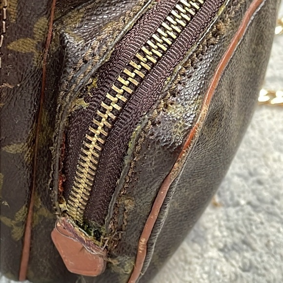 Louis Vuitton Monogram Mini Amazon Bag Crossbody Detachable Chain Strap Two Zip - Picture 9 of 17